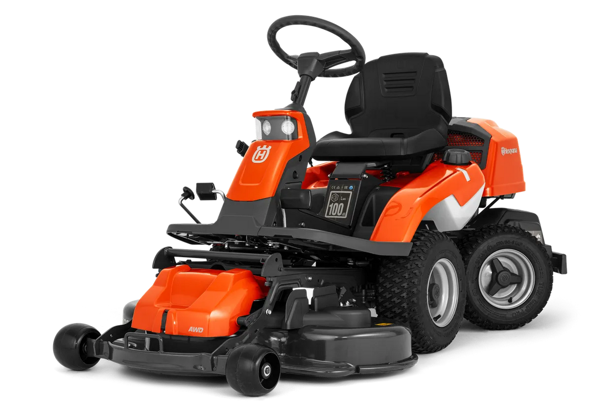 Husqvarna R216T 4×4 Aufsitzmäher mit Eigenantrieb ohne Mähdeck